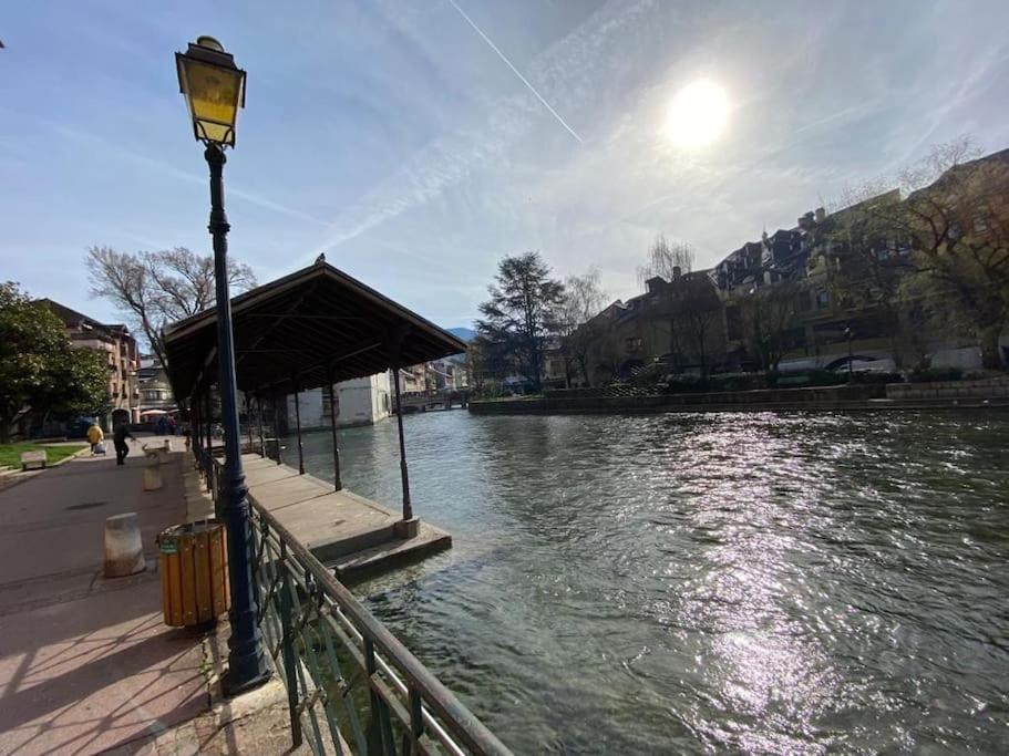 Quai Des Cordeliers, Balcon Et Vieille Ville Annecy Dış mekan fotoğraf