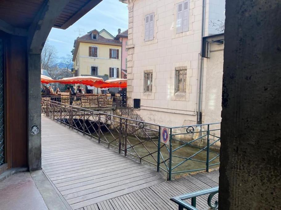 Quai Des Cordeliers, Balcon Et Vieille Ville Annecy Dış mekan fotoğraf